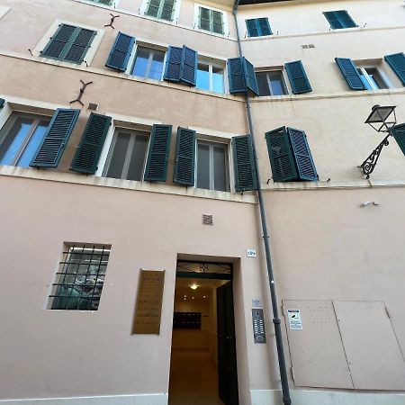 Effealatapartments - Appartamento Del Duca Σενιγκάλια Εξωτερικό φωτογραφία